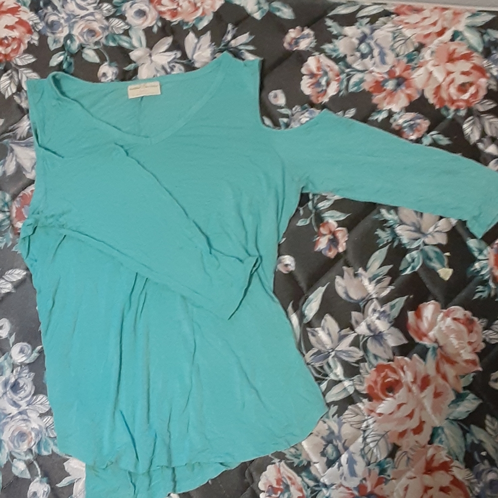 Light blue half cut sleeve